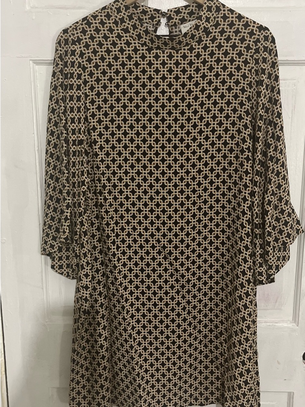 H&M Black and Cream Geometric above the knee Dress
